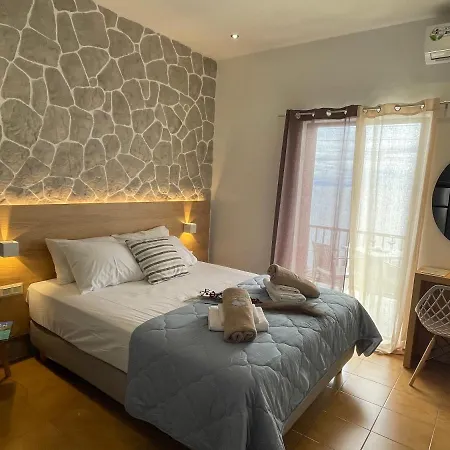 Vladimiros Apartment *