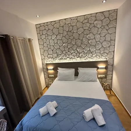 Vladimiros Apartment
